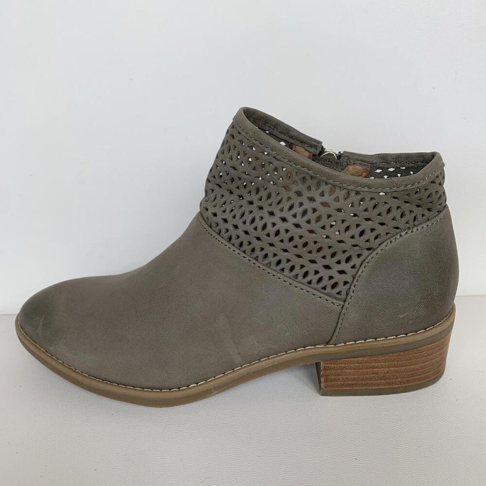 Comfortiva Women's Cailean Bootie in Perforated Size 8